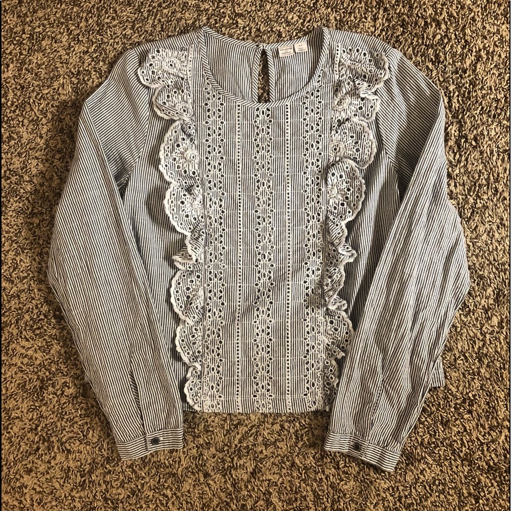 NEW Melrose & Market Long-sleeved Top with Ruffles